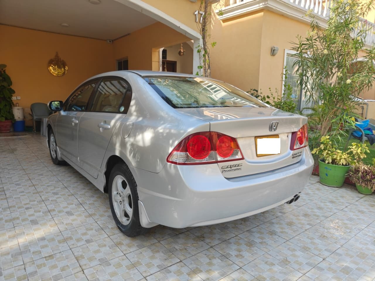 Car Image 9